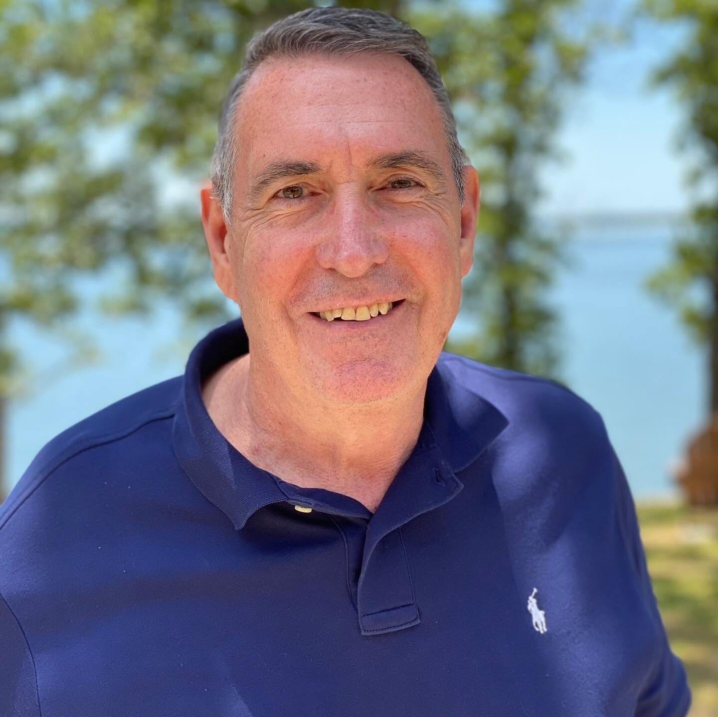 Joe-Metzer-Casual-Headshot